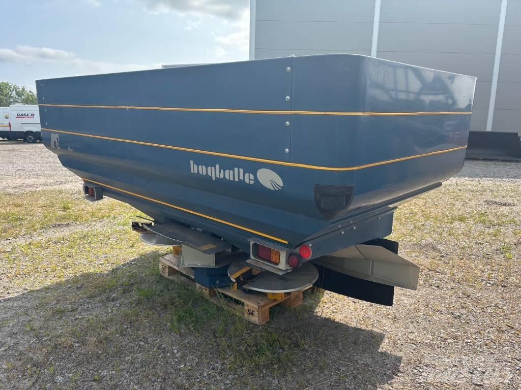 Bogballe M3W Plus معدات فرد المواد المعدنية