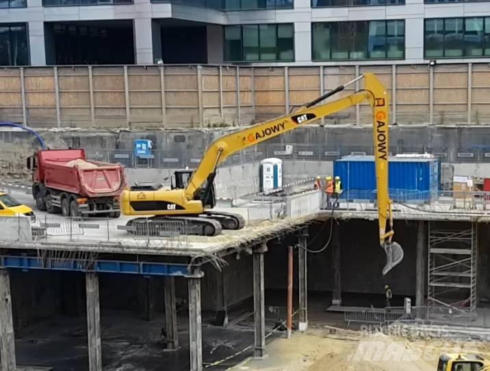 CAT 329 D Long Reach حفارات طويلة الذراع