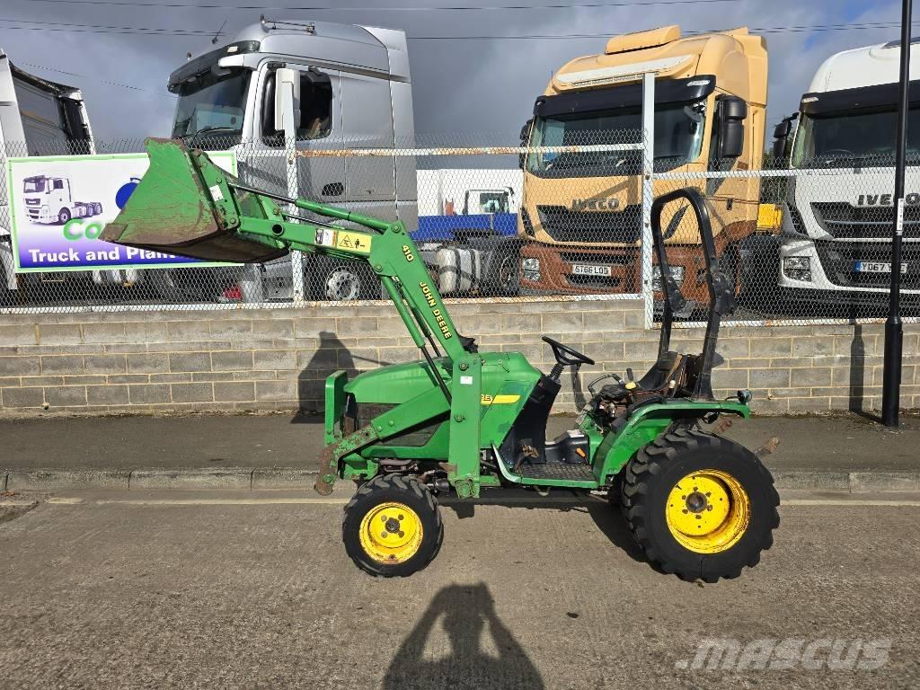 John Deere 2520 HST جرارات مدمجة