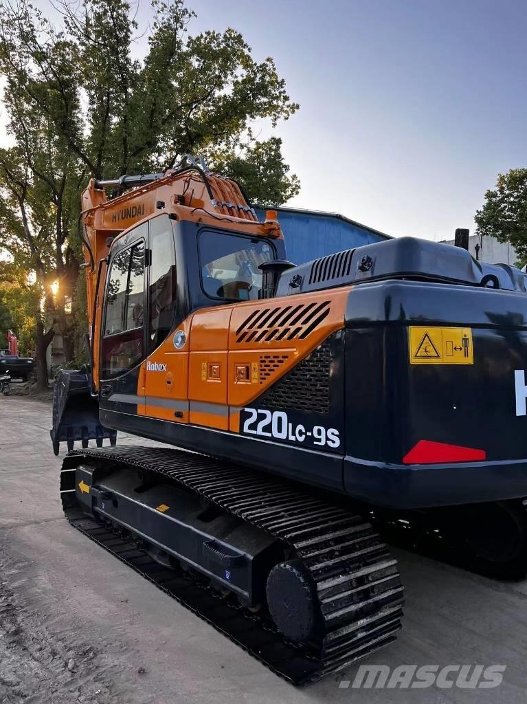 Hyundai 220 LC -9S حفارات زحافة