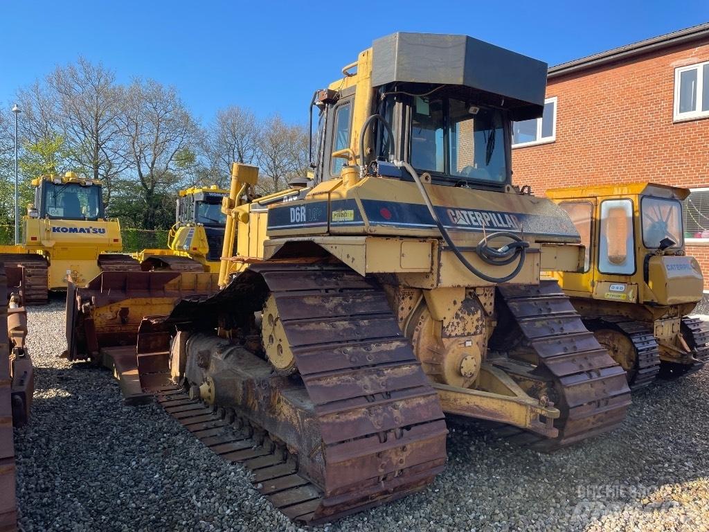 CAT D6R LGP بلدوزرات مجنزرة