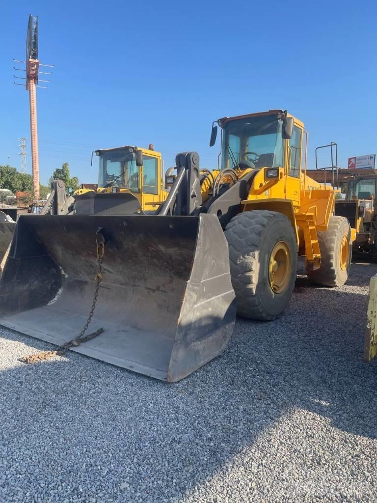 Volvo L 180 E لوادر بعجل