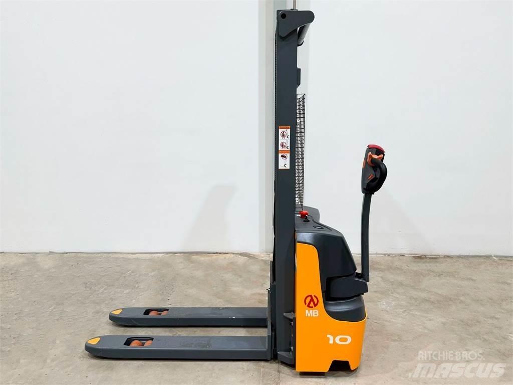 XEA 10 2S300 معدات التكديس الجوالة