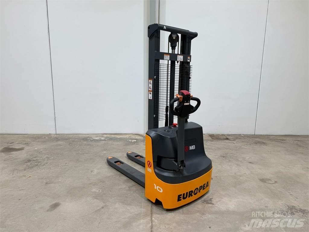 XEA 10 2S300 معدات التكديس الجوالة