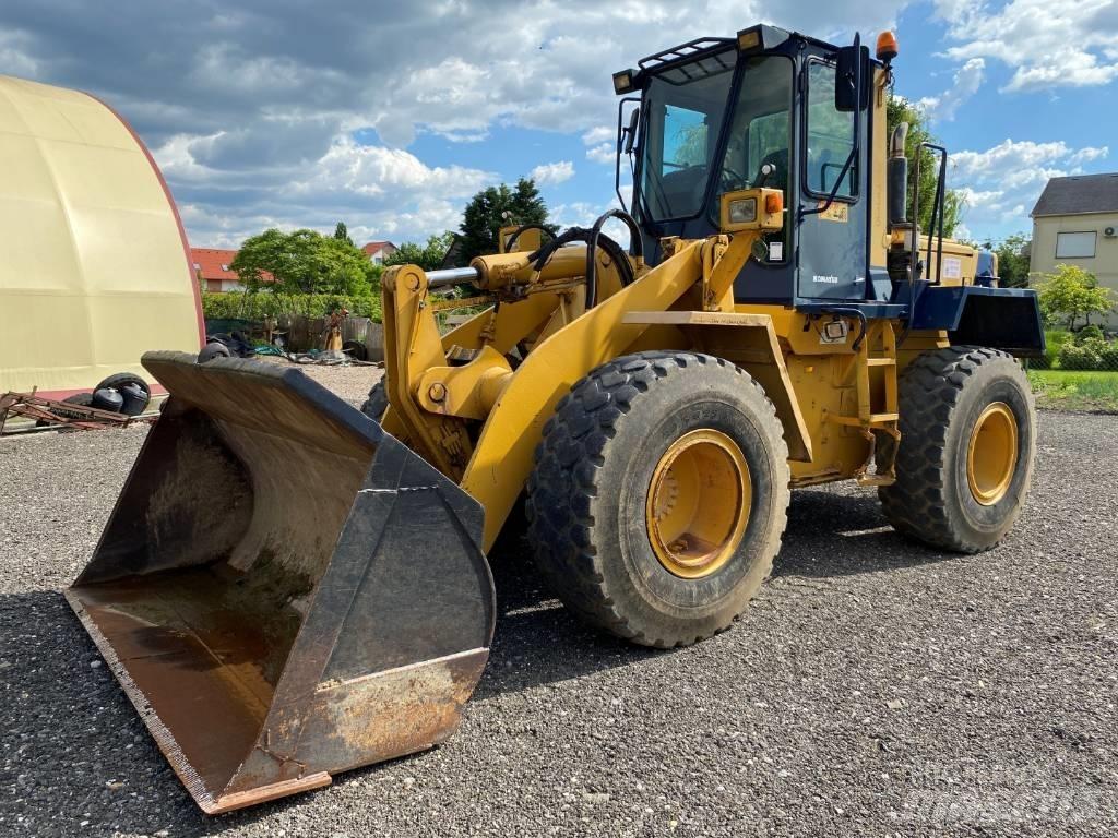Komatsu WA 250 PT-1H لوادر وحفارات أمامية