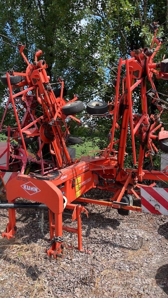 Kuhn GF 8501 T مكابس وميبسات التبن