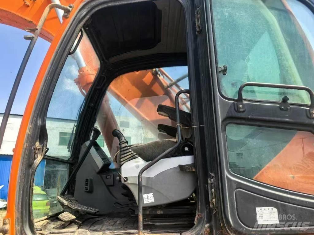 Doosan DX 260 حفارات زحافة