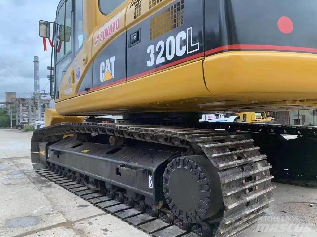 CAT 320 C LLR حفارات زحافة