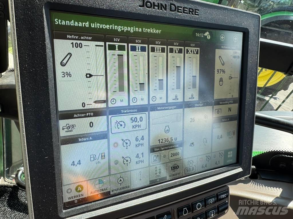 John Deere 6R 195 الجرارات