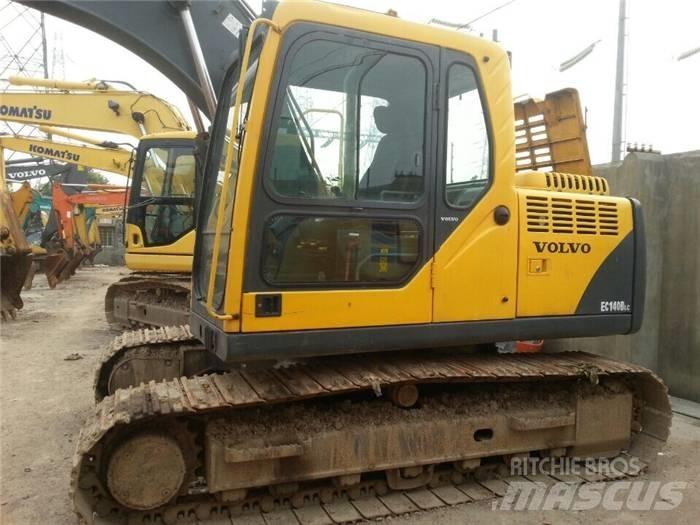 Volvo EC 140 B LC حفارات زحافة