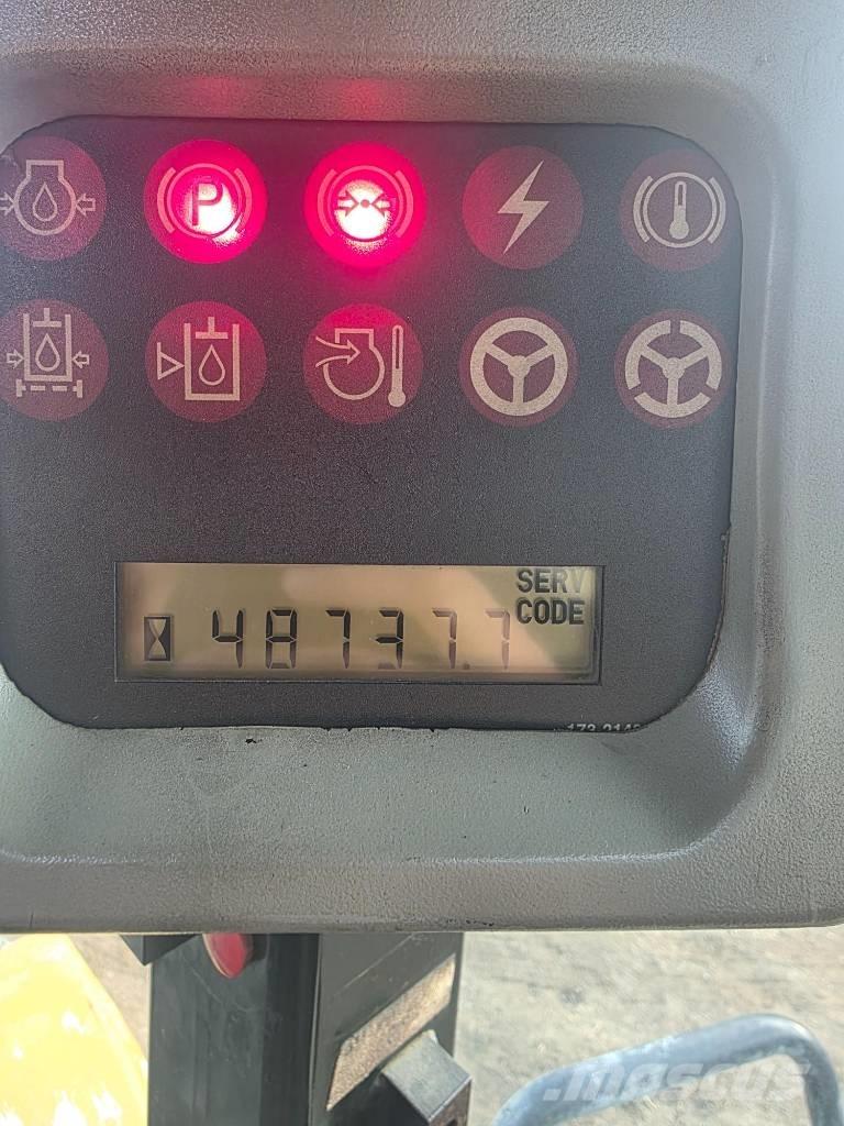 CAT 966 G II لوادر بعجل