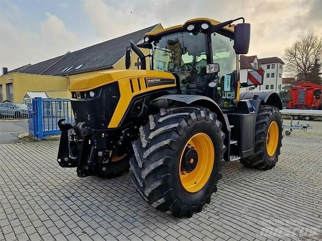 JCB 4220 Fastrac الجرارات