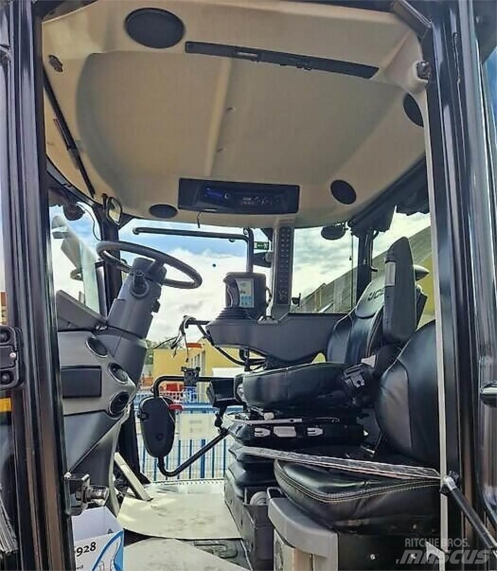 JCB 4220 Fastrac الجرارات