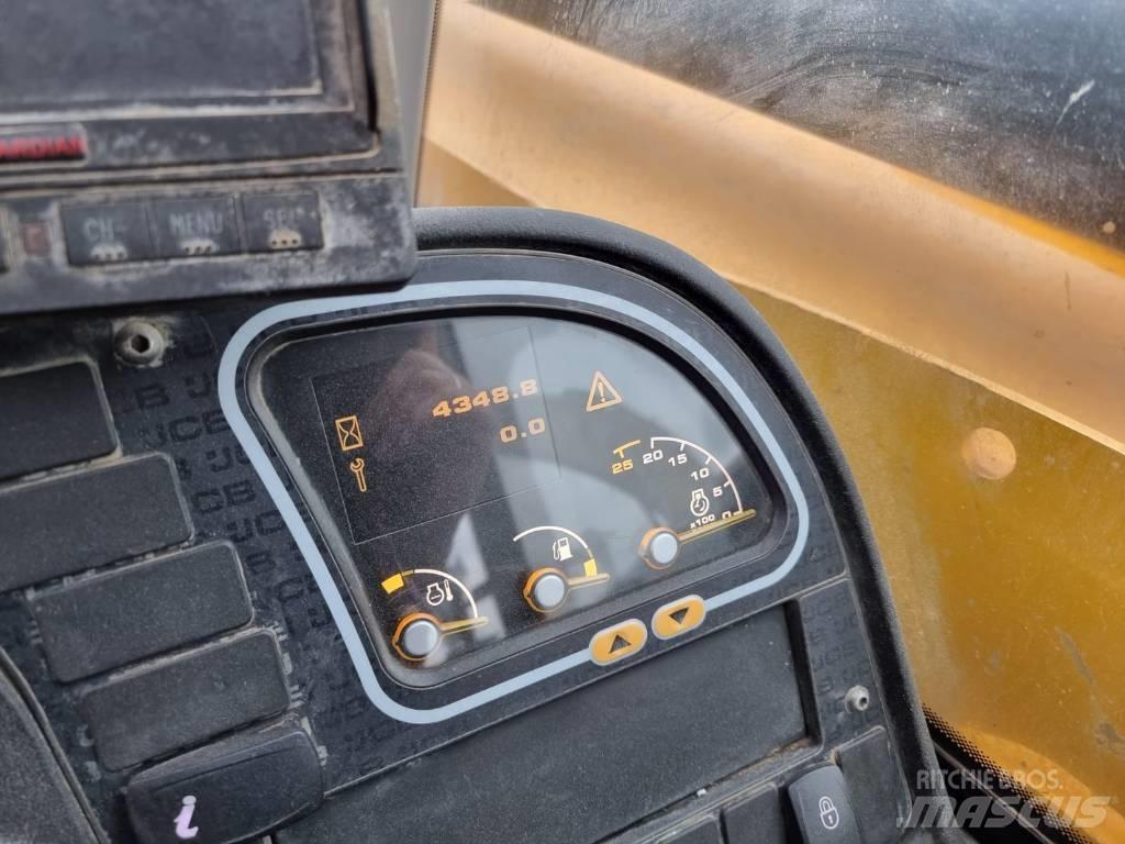 JCB 540-170 مناولات متداخلة