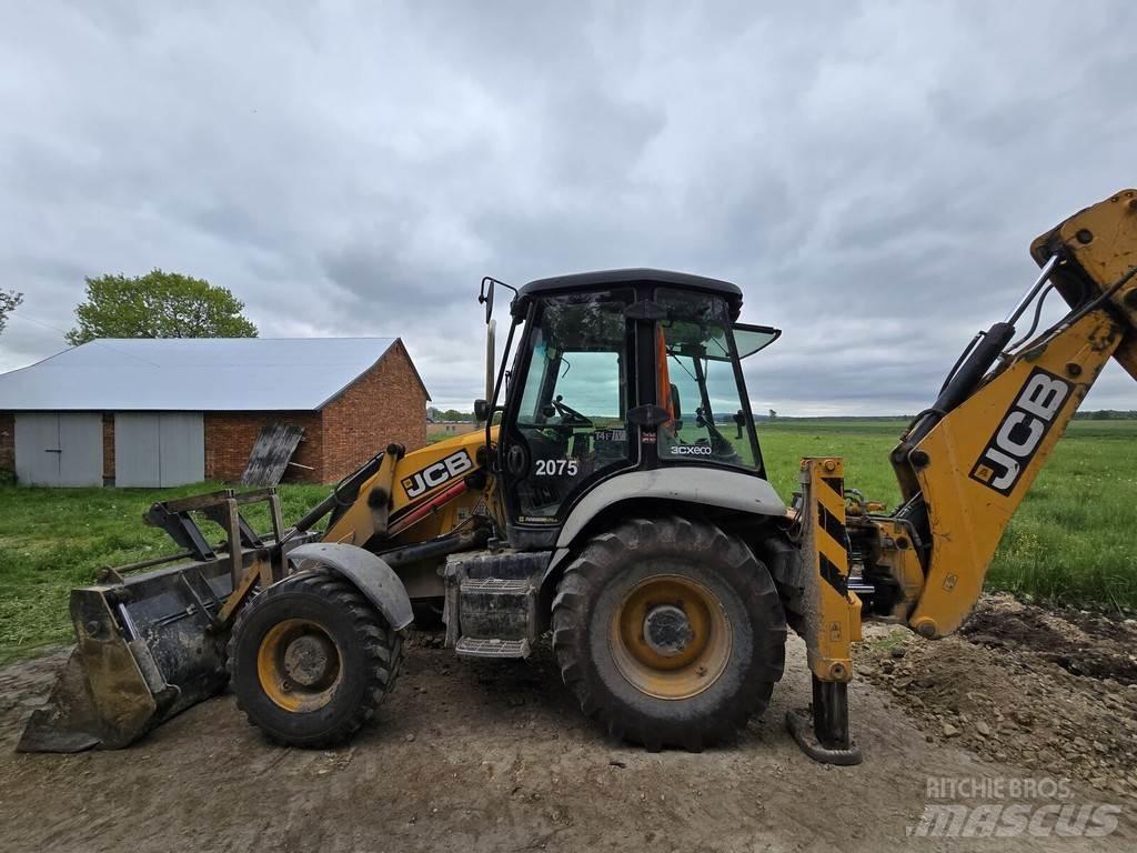 JCB 3CX لوادر ذات جرافات عكسية