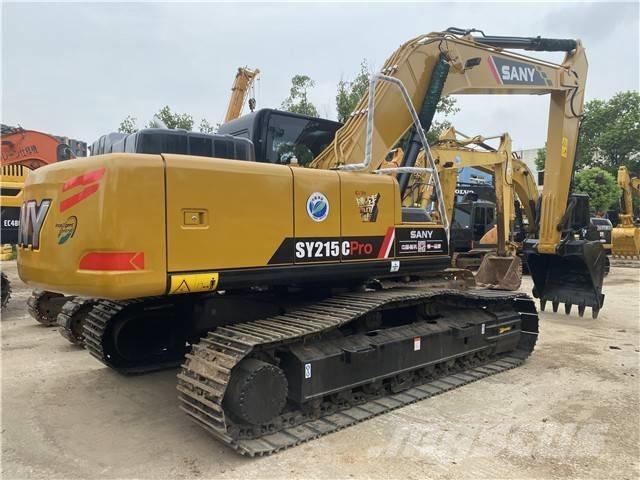 Sany SY 215 C حفارات زحافة