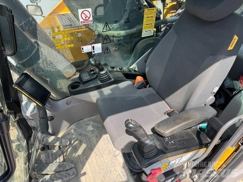 Volvo EC 380 EL حفارات زحافة