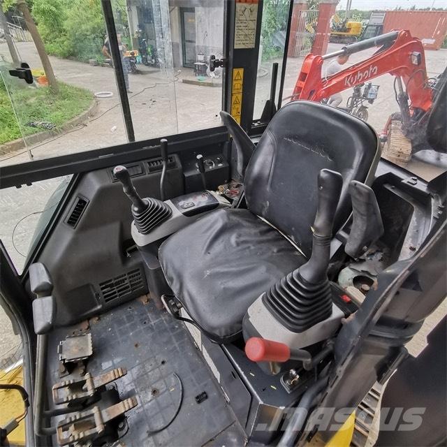 Komatsu PC 35 M-2 حفارات صغيرة أقل من 7 طن (حفارات صغيرة)