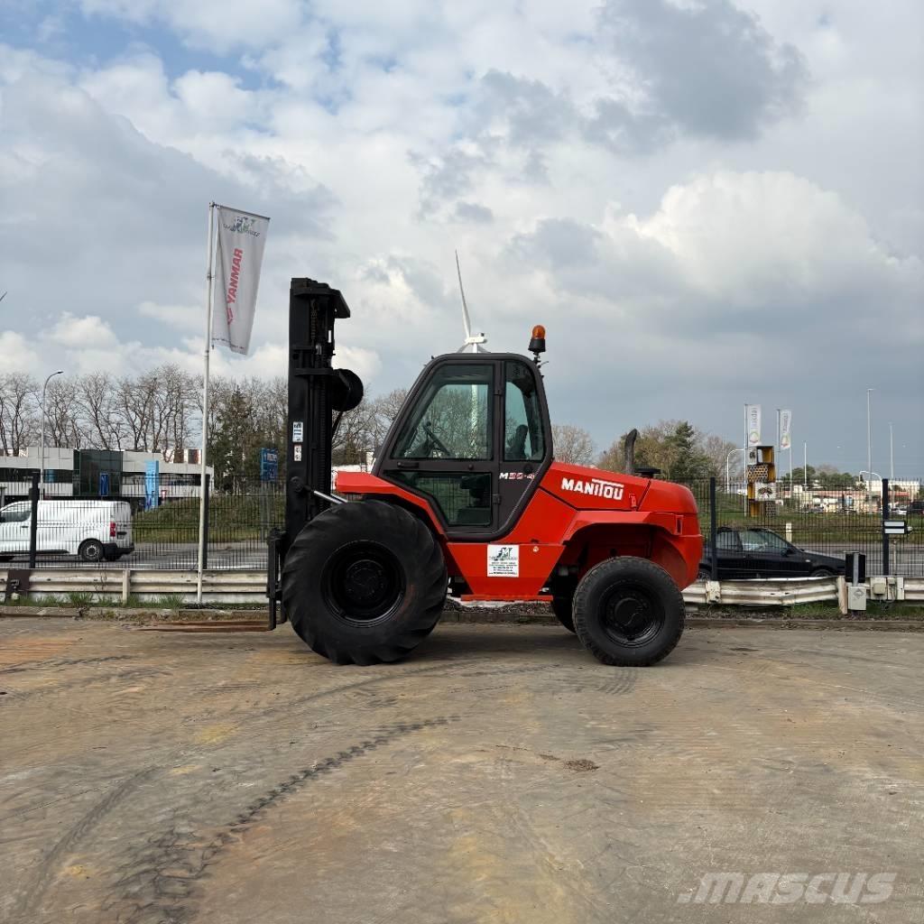 Manitou M 30.4 شاحنات الطرق الوعرة