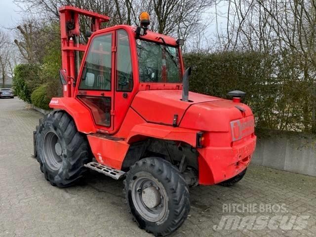 Manitou M 26.4 شاحنات الطرق الوعرة