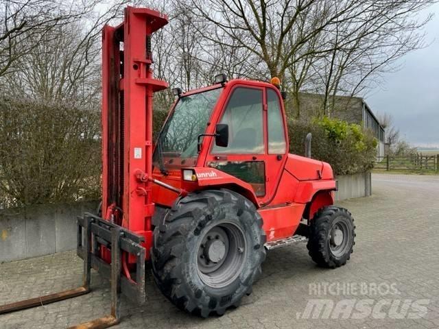 Manitou M 26.4 شاحنات الطرق الوعرة