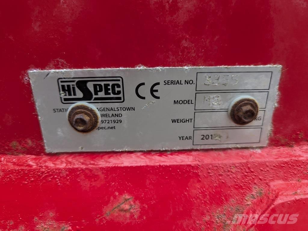 Hi-Spec 800 معدات توزيع السماد العضوي