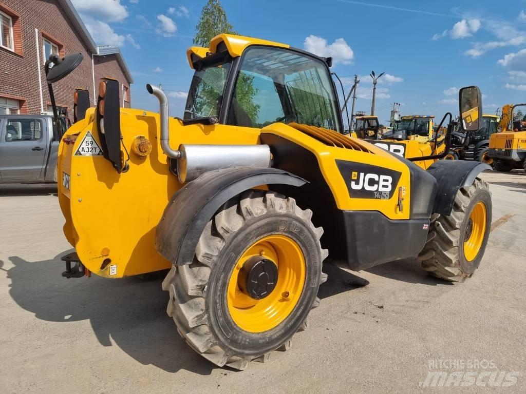 JCB 531-70 مناولات متداخلة
