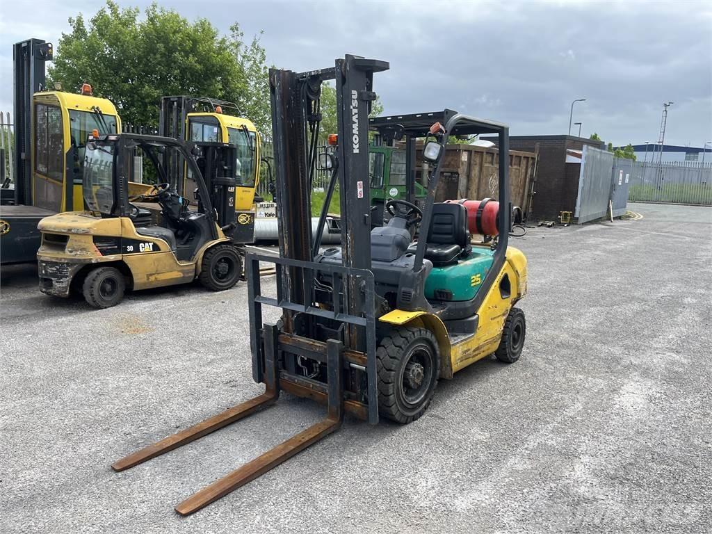 Komatsu FG25HT-16R شاحنات LPG