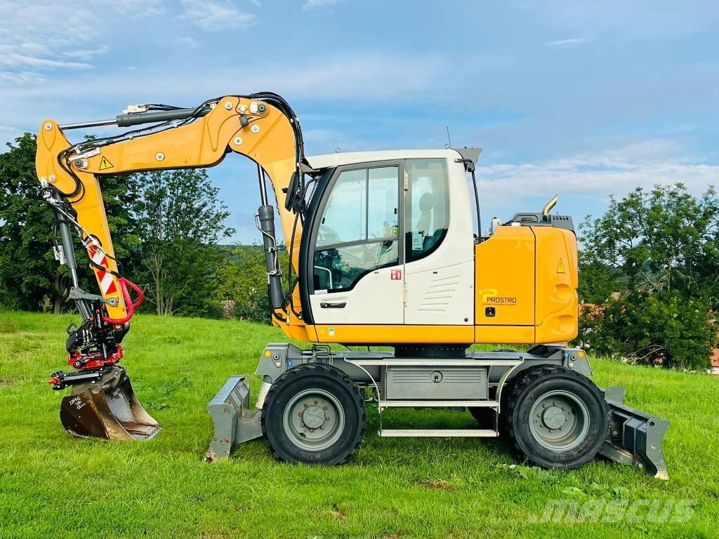 Liebherr A 910 حفارات بعجل