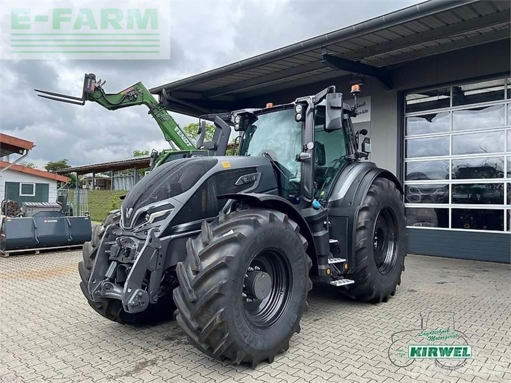 Valtra q 285 الجرارات