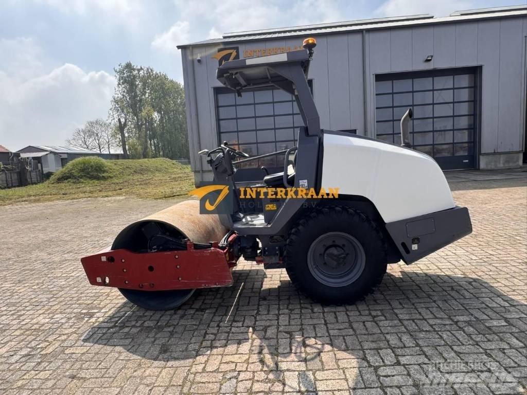 Dynapac CA 1300 D مداحل أحادية الأسطوانة