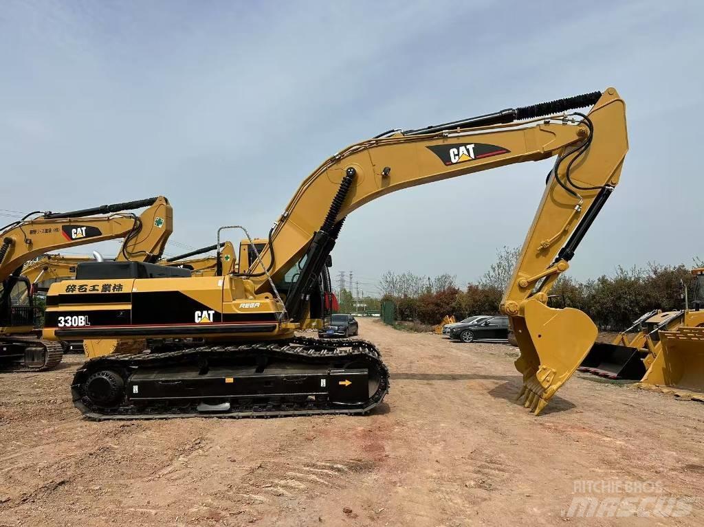 CAT 330 B حفارات زحافة