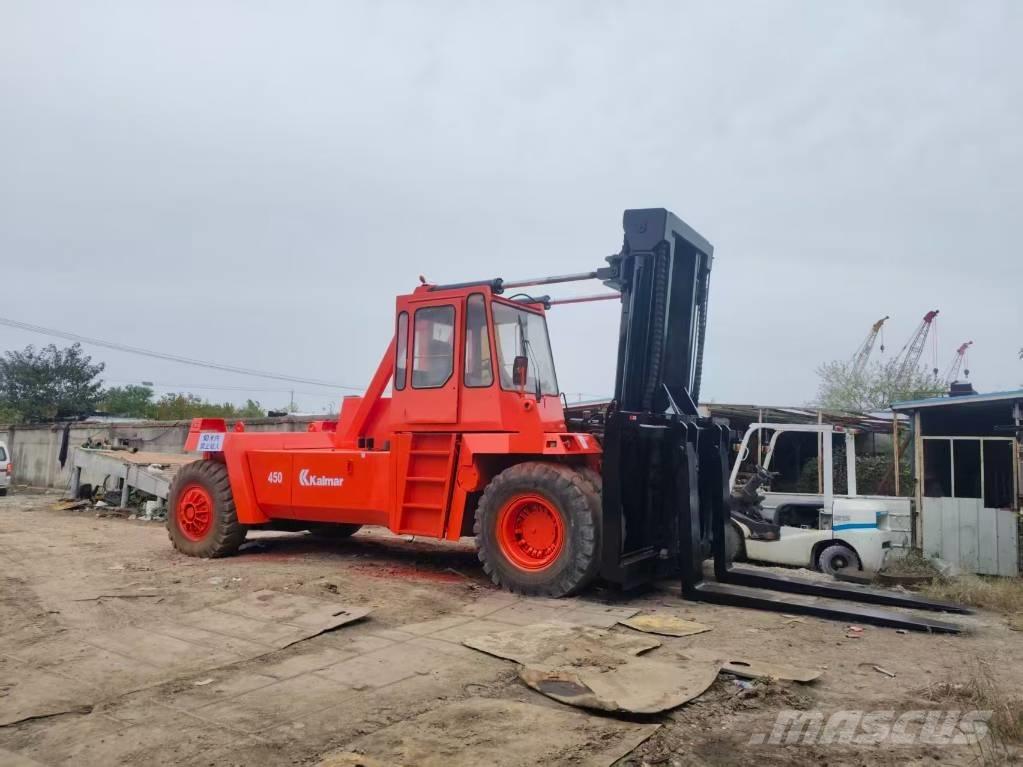 Kalmar DCF 420-12 شاحنات الديزل