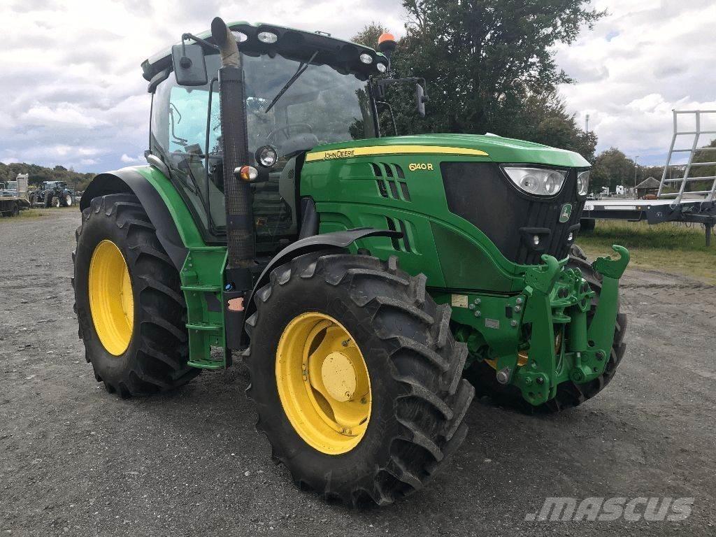 John Deere 6140 R الجرارات