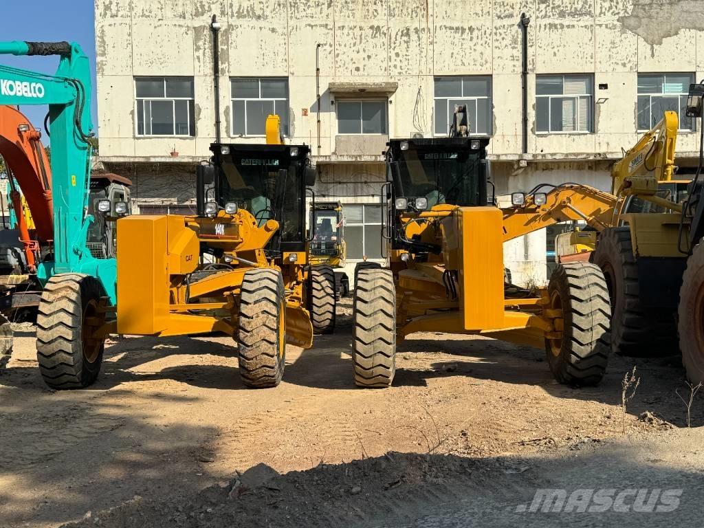 CAT 140 K معدات تمهيد الطرق