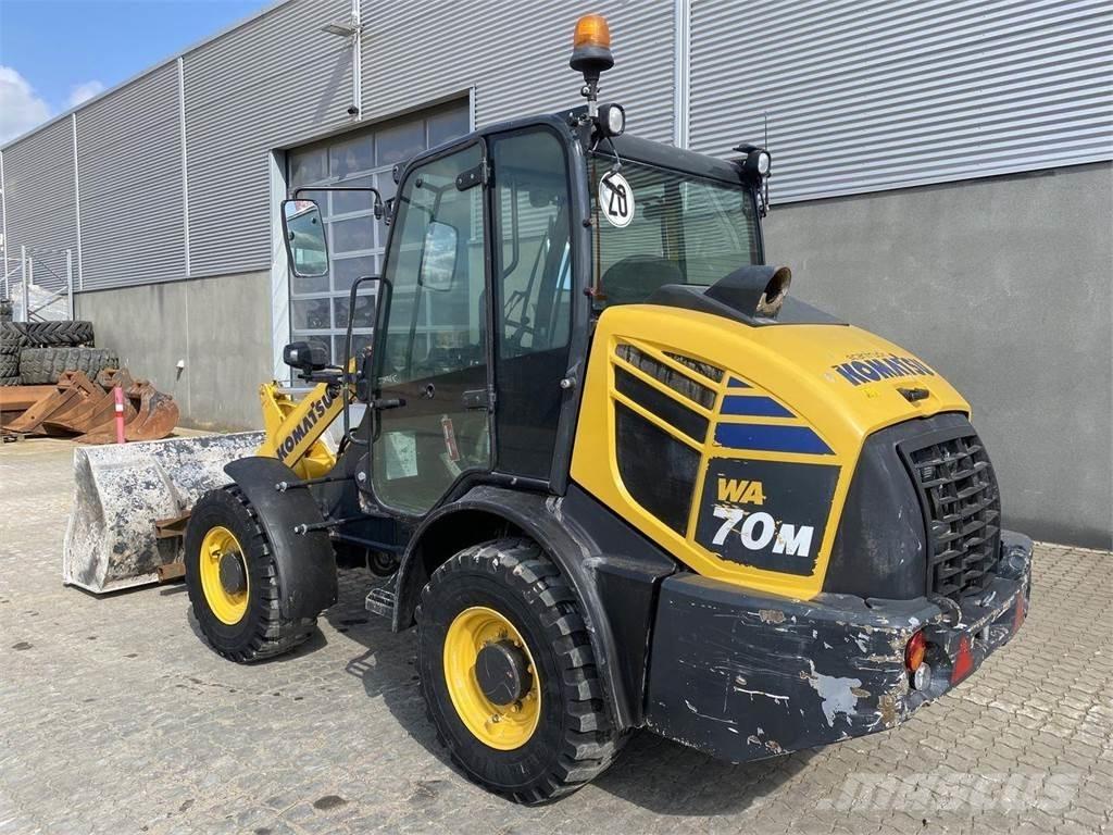 Komatsu WA70M-8EO لوادر متعددة الأغراض