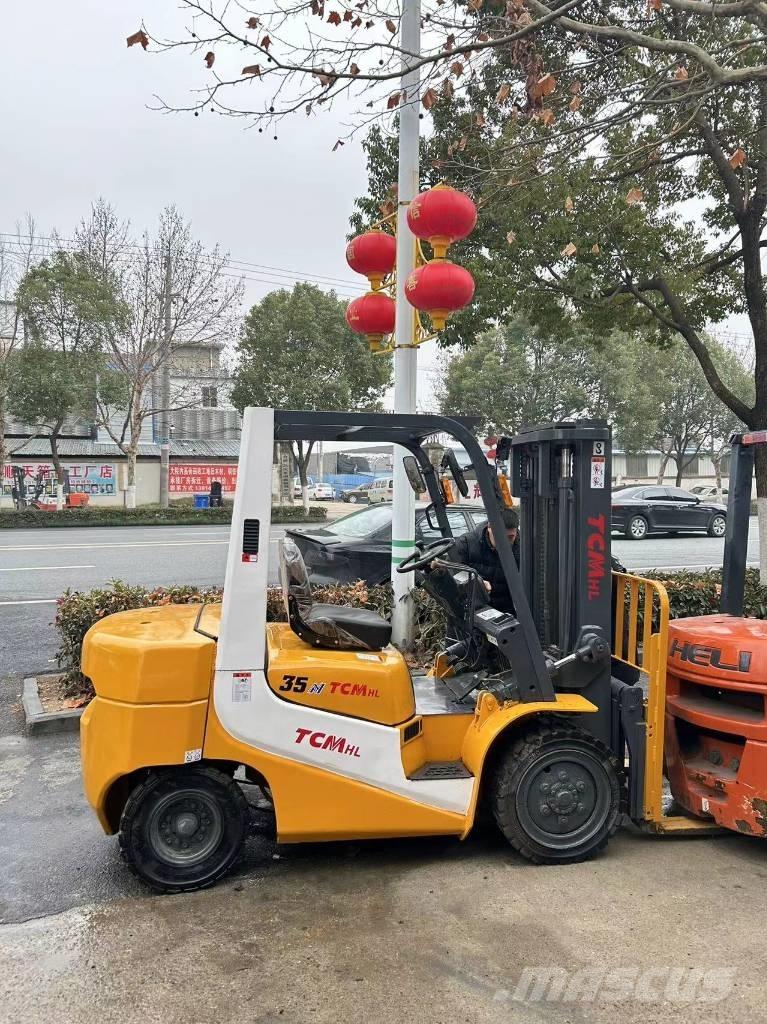 TCM 35 شاحنات الديزل