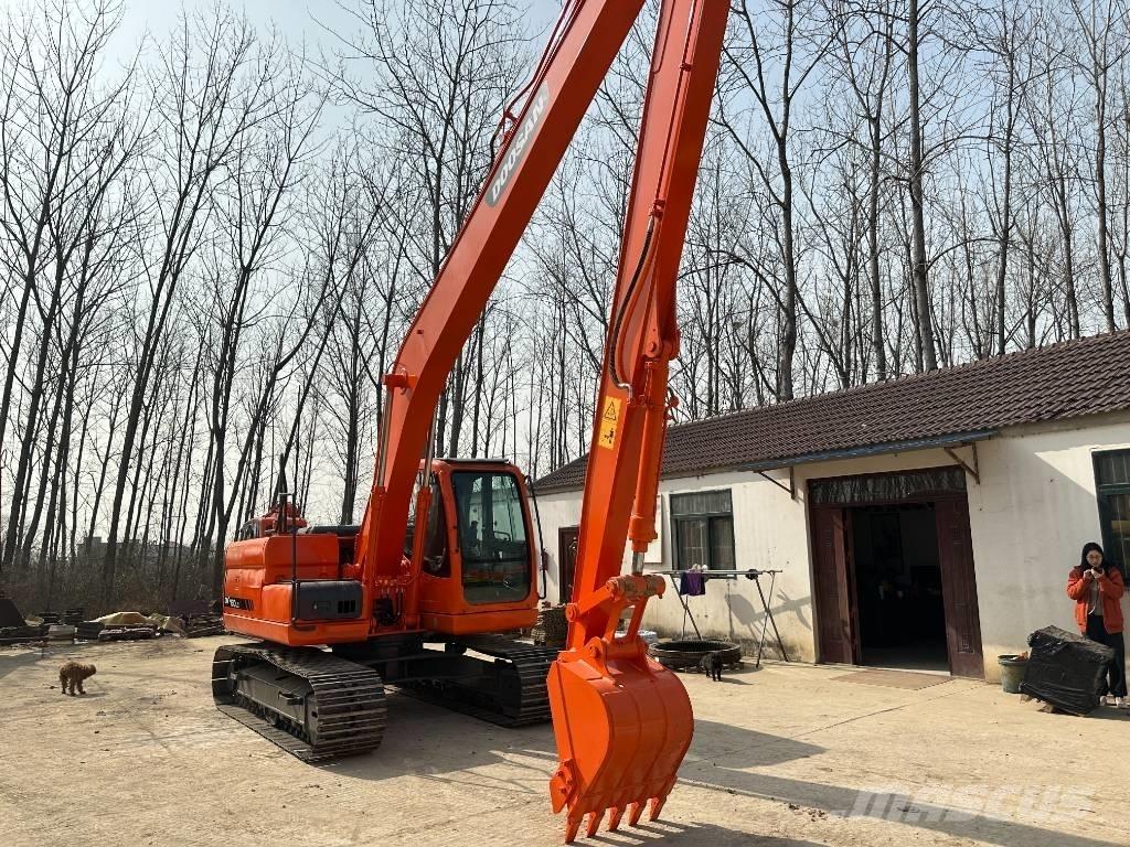 Doosan DX160LC حفارات زحافة