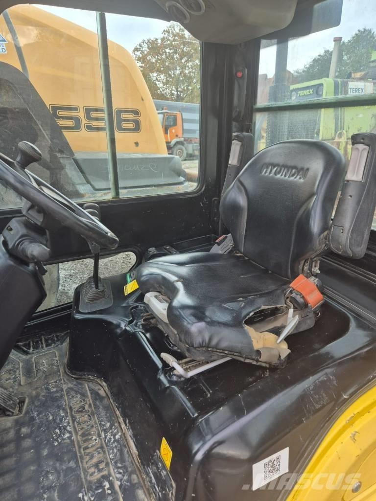 Hyundai 25 D-9 شاحنات الديزل