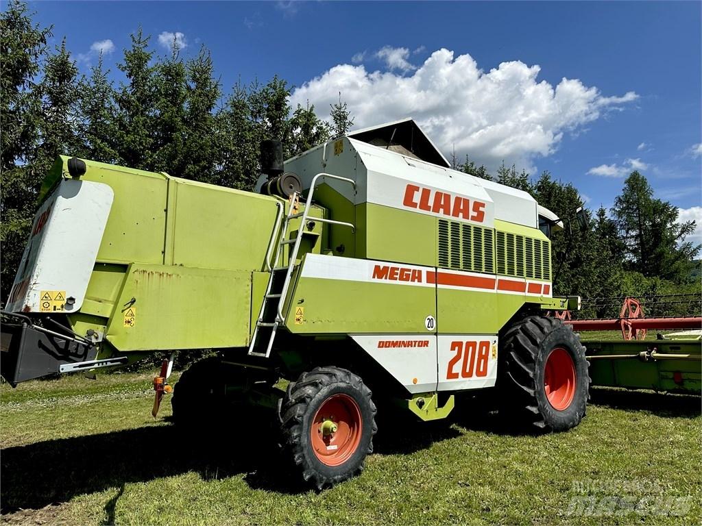 CLAAS Mega 208 حصادات