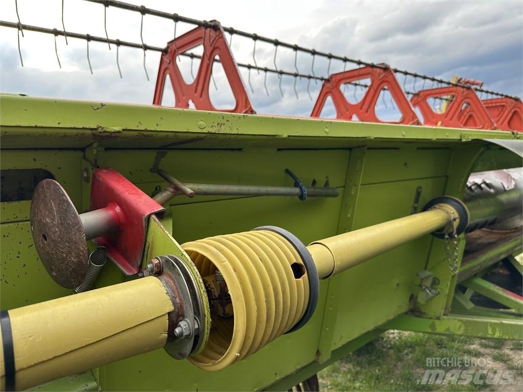 CLAAS Mega 208 حصادات