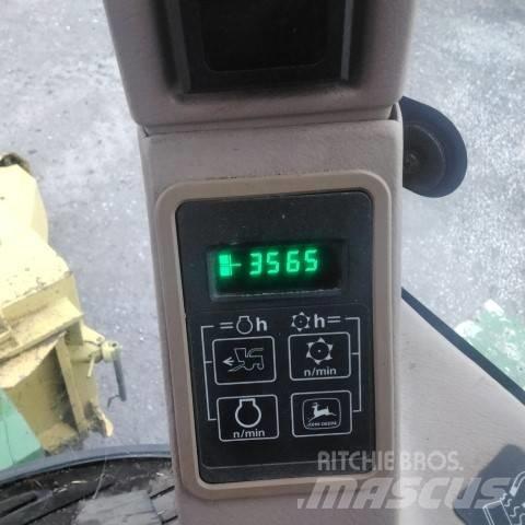 John Deere 6610 علافات ذاتية الدفع