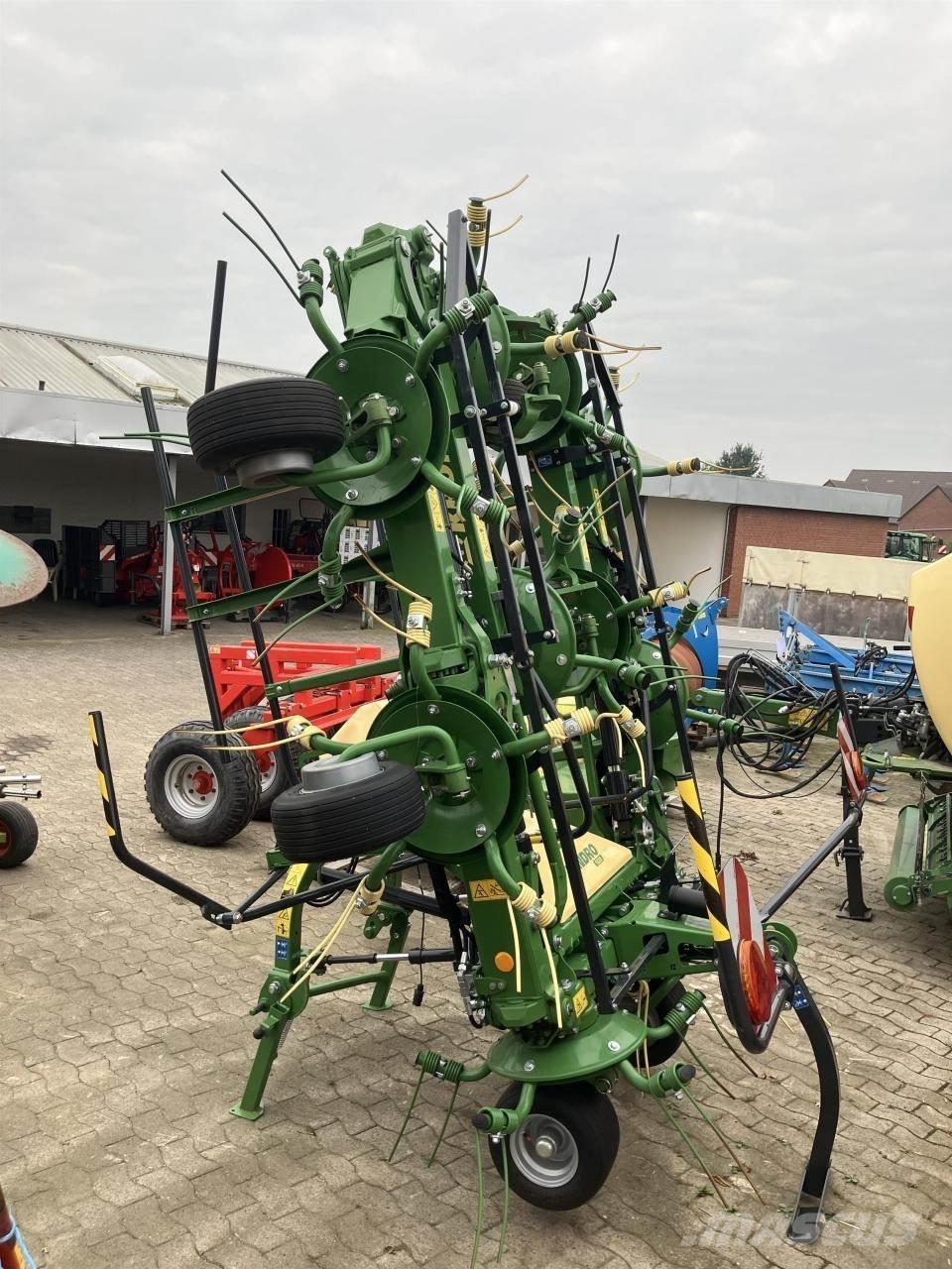 Krone Vendro 1020 مكابس وميبسات التبن