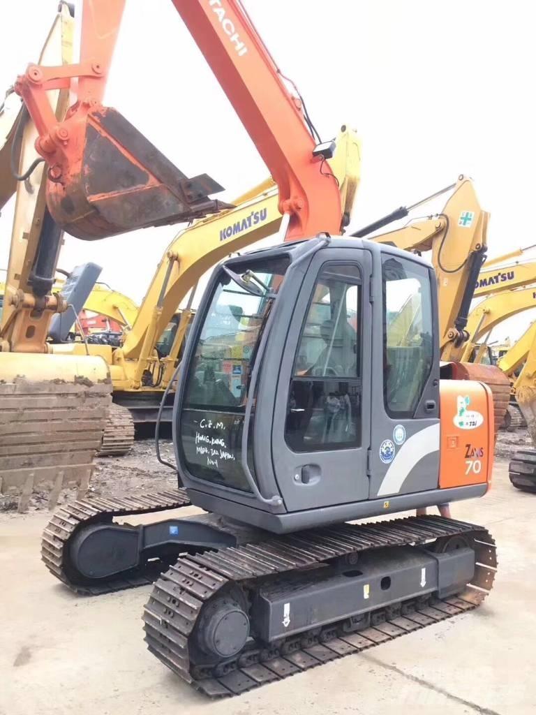 Hitachi zx70 حفارات وسط 7 طن - 12 طن