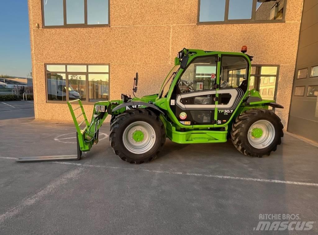 Merlo TF30.7 مناولات متداخلة