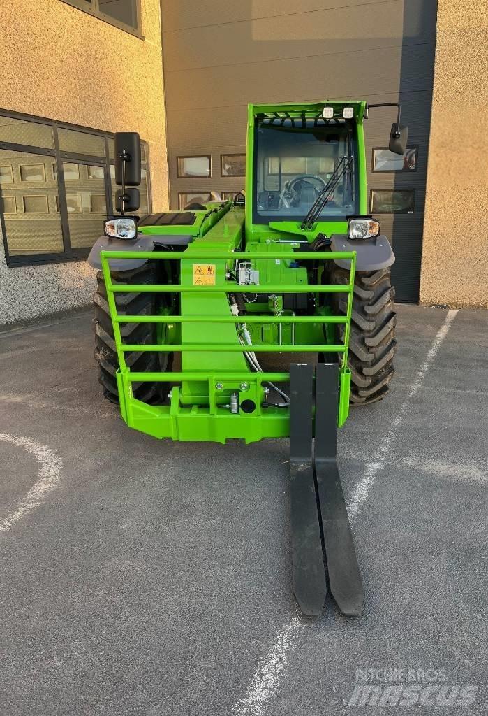 Merlo TF30.7 مناولات متداخلة