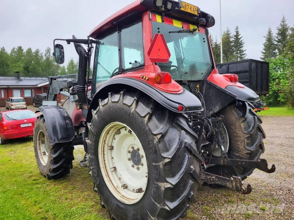 Valtra T 170 الجرارات