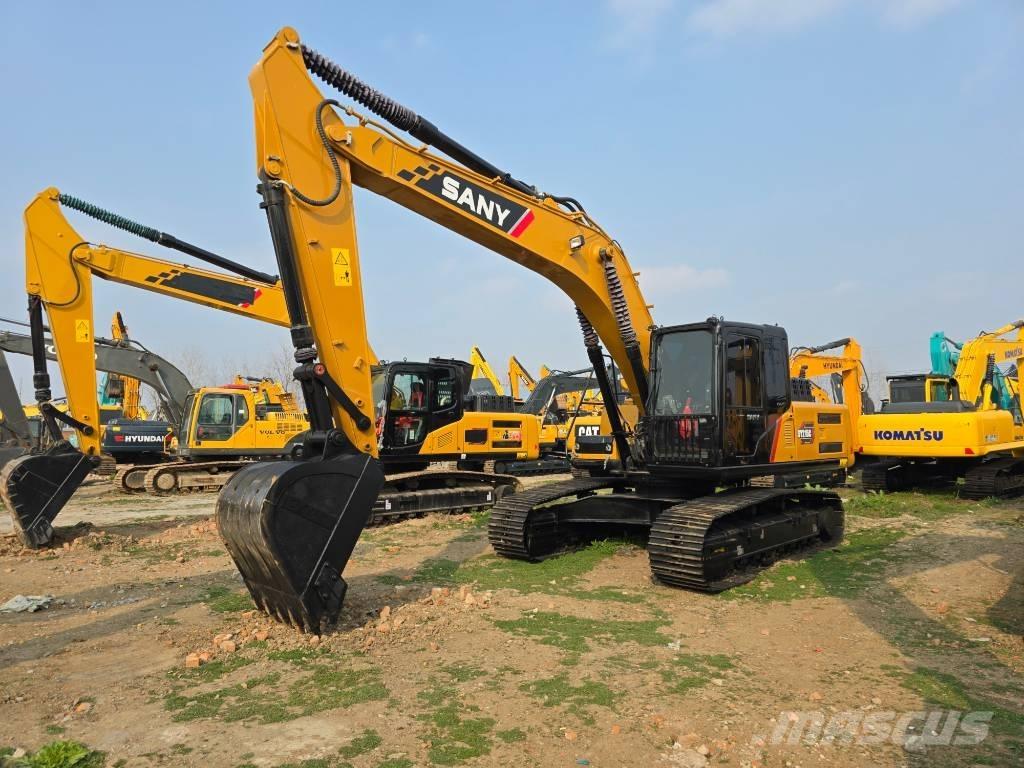 Sany SY215C حفارات زحافة