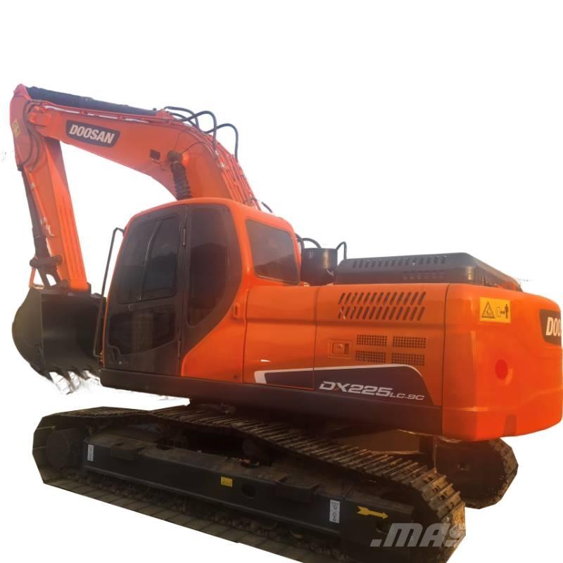 Doosan DX225 حفارات زحافة
