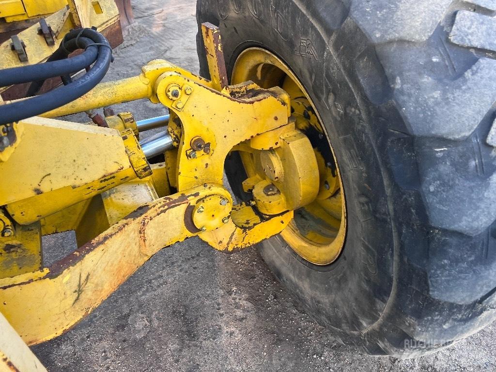 Champion 720 A VHP معدات تمهيد الطرق